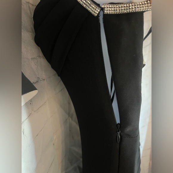 🖤Morgan & Co Drape Front Gown Women’s/Juniors Size 0🖤 - Picture 5 of 12